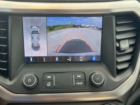 Used 2022 GMC Acadia AT4 w/ Technology Package AWD/4WD image 25