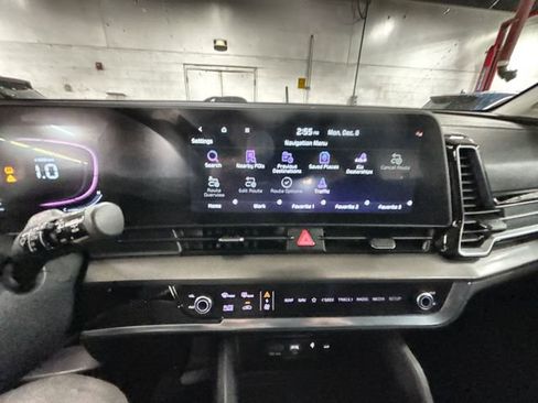 Certified 2023 Kia Sportage EX image 21