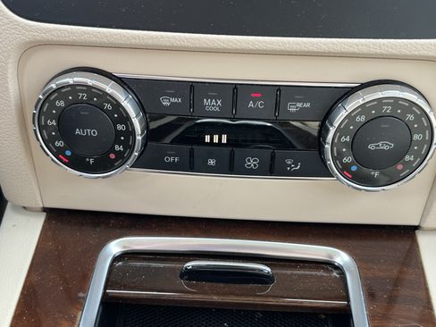 Used 2015 Mercedes-Benz GLK 250 BlueTEC 4MATIC image 30