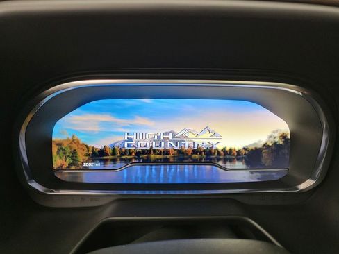 Used 2024 Chevrolet Tahoe High Country image 26