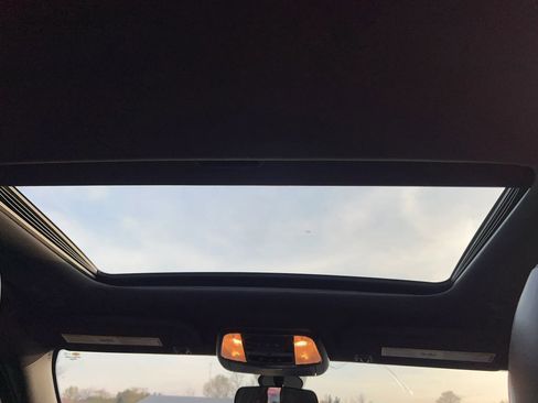 Used 2021 Jeep Grand Cherokee Laredo X image 24