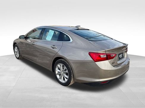 Used 2024 Chevrolet Malibu LT image 3