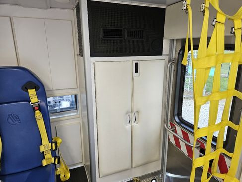 Used 2016 Ford F350 XLT image 40