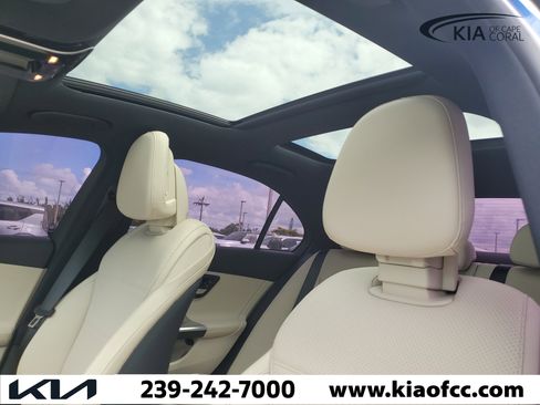 Used 2023 Mercedes-Benz C 300 Sedan image 19