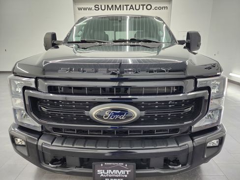 Used 2022 Ford F250 XLT w/ Black Appearance Package image 21