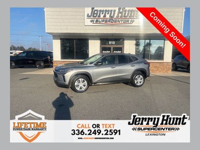 Used 2025 Chevrolet Trax LS w/ Driver Confidence Package