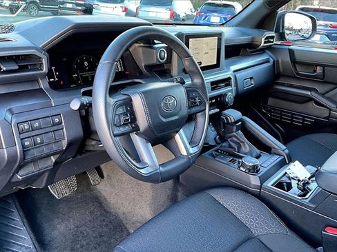 Used 2025 Toyota 4Runner SR5 image 11