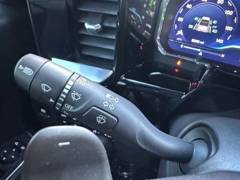 Certified 2025 Chevrolet Silverado 1500 LT Trail Boss w/ Convenience Package II image 5