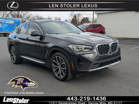 Used 2022 BMW X4 xDrive30i w/ Convenience Package image 1