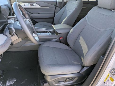 New 2026 Ford Explorer Active image 16