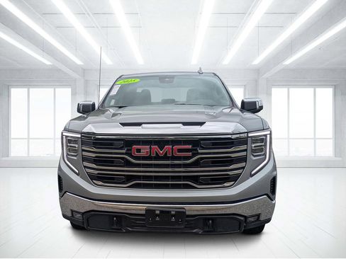 Used 2025 GMC Sierra 1500 SLT AWD/4WD image 8