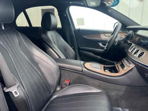 Certified 2022 Mercedes-Benz E 450 4MATIC Sedan image 15