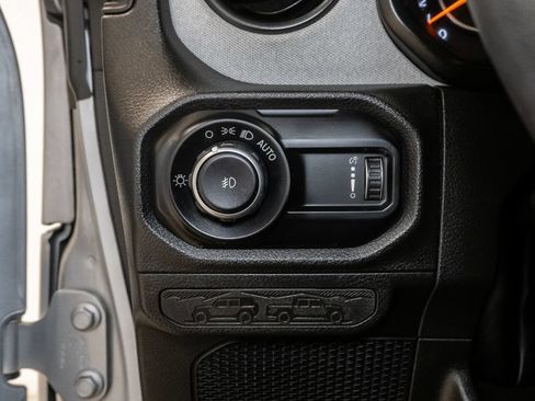 Used 2024 Jeep Wrangler Unlimited Sport AWD/4WD image 13