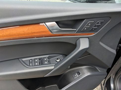 Used 2023 Audi Q5 2.0T Premium w/ Convenience Package image 33