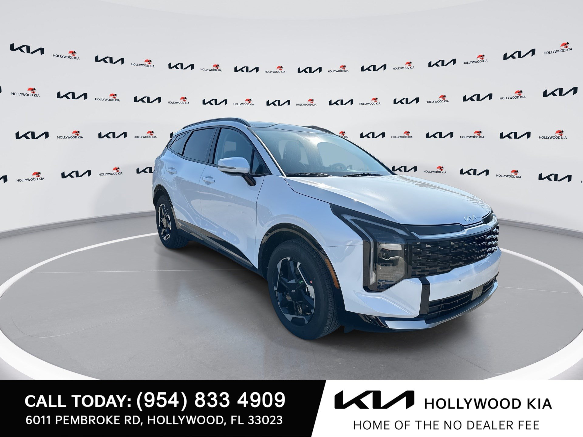 New 2026 Kia Sportage SX FWD image 2