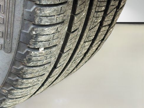 Used 2022 Volkswagen Tiguan SE R-Line FWD image 43