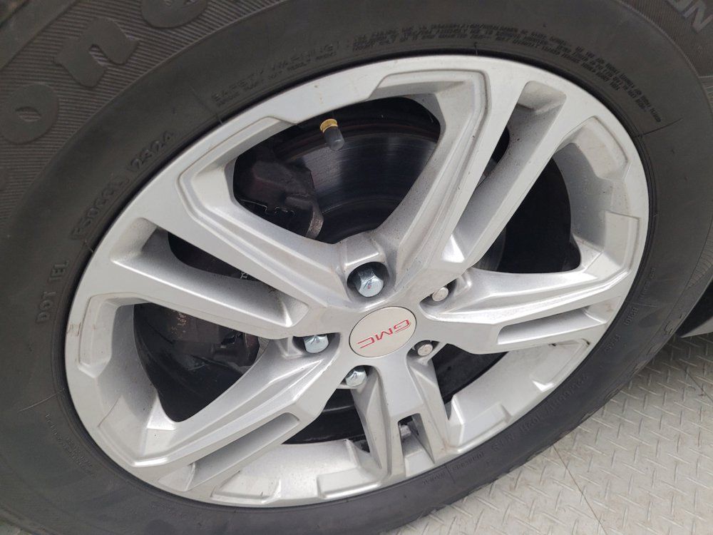 Used 2021 GMC Terrain SLE FWD image 31