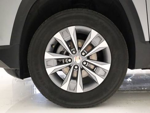 Used 2025 Chevrolet Equinox LT FWD image 8