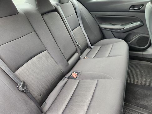 Used 2024 Nissan Altima 2.5 SV w/ SV Premium Package FWD image 17