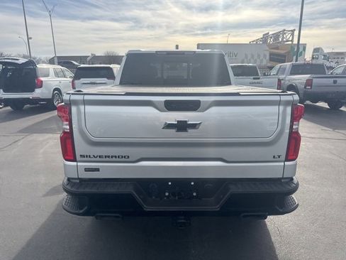 Used 2022 Chevrolet Silverado 1500 LT Trail Boss w/ Convenience Package II image 4