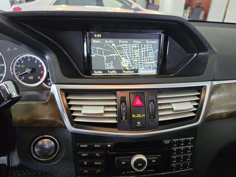 Used 2011 Mercedes-Benz E 350 4MATIC Wagon image 25