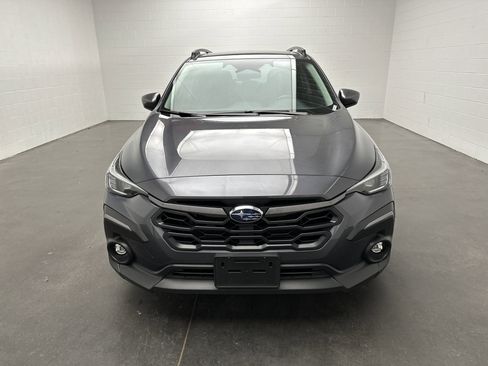 Used 2024 Subaru Crosstrek 2.5i Limited image 3