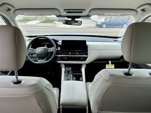 New 2026 Nissan Pathfinder SL AWD/4WD image 6
