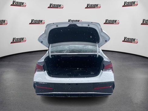 New 2024 Hyundai Elantra SEL w/ Convenience Package image 9