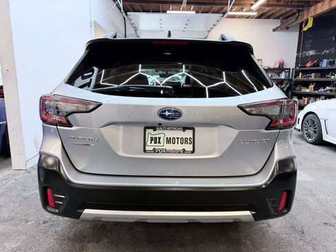 Used 2020 Subaru Outback Limited image 7