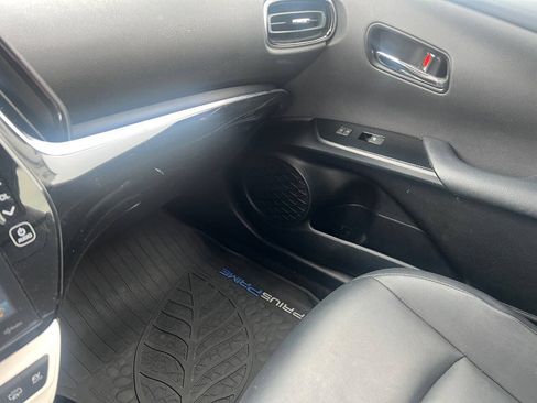 Used 2017 Toyota Prius Prime Premium FWD image 15
