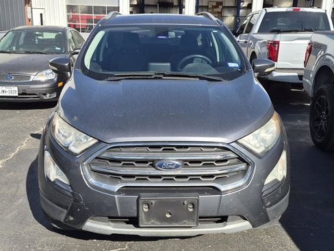 Used 2019 Ford EcoSport Titanium image 2