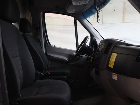 Used 2019 Mercedes-Benz Sprinter 170 image 8
