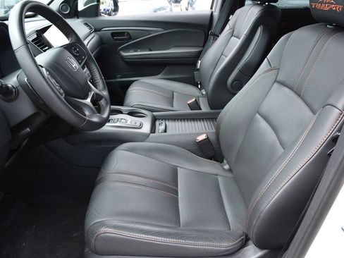 Used 2023 Honda Pilot TrailSport image 7