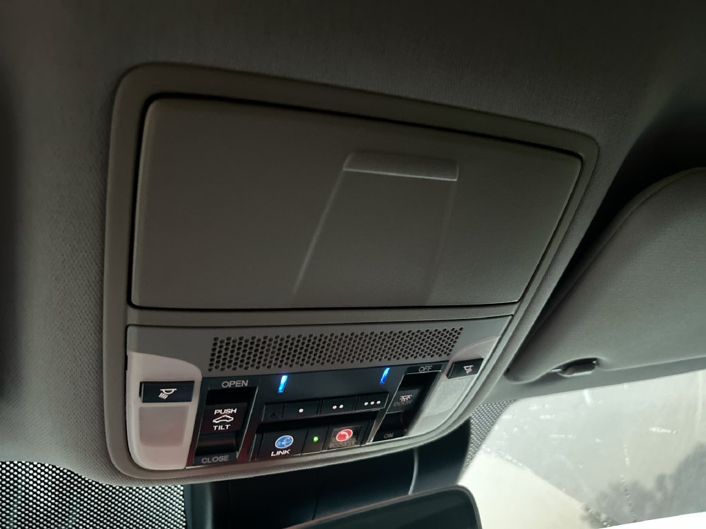 Used 2017 Acura TLX w/ Technology Package FWD image 29