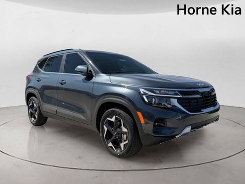 New 2026 Kia Seltos EX FWD image 2