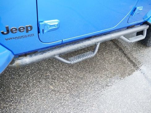 Used 2022 Jeep Wrangler Unlimited Sahara image 12