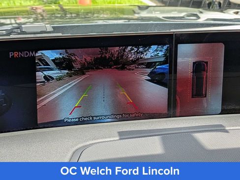 Certified 2026 Lincoln Navigator Reserve AWD/4WD image 14