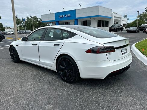 Used 2021 Tesla Model S Plaid image 8