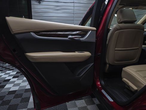 Used 2022 Cadillac XT6 Sport w/ Platinum Package AWD/4WD image 40