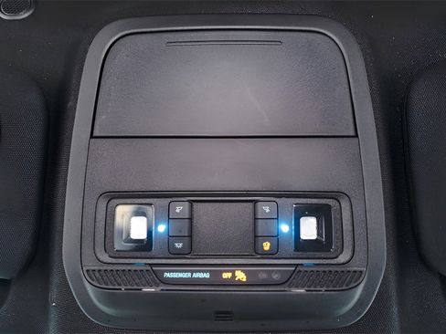 Used 2025 Ford Explorer ST-Line w/ ST-Line Street Pack image 20