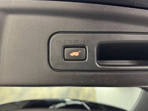 Used 2023 Acura MDX A-Spec image 38