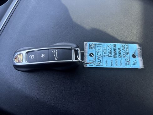 Certified 2024 Porsche Panamera image 23