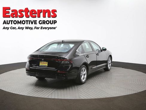Used 2025 Honda Accord LX image 39