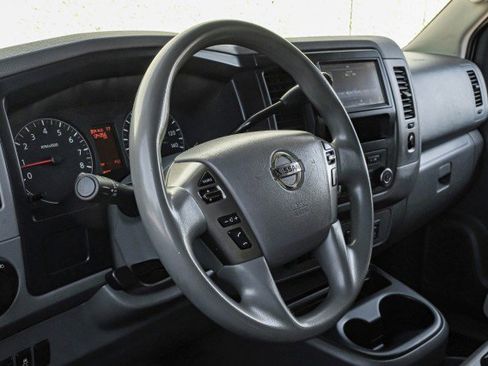 Used 2020 Nissan NV 2500 SV image 22