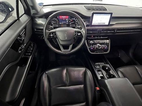 Used 2020 Lincoln Corsair Standard w/ Equipment Group 101A image 12