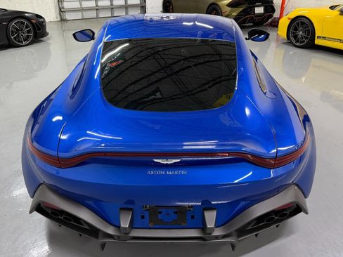 Used 2020 Aston Martin V8 Vantage Coupe image 14