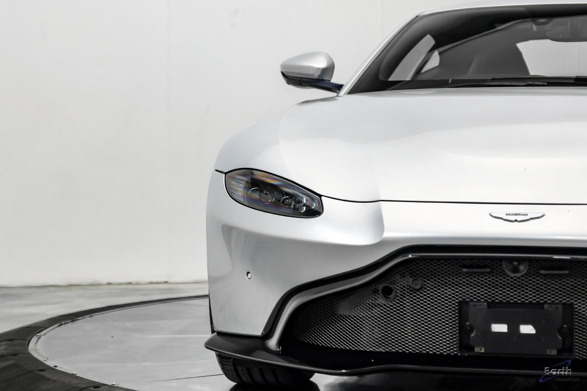 Used 2020 Aston Martin V8 Vantage Coupe RWD image 30