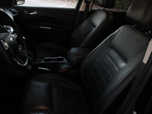 Used 2014 Ford Escape Titanium w/ Equipment Group 401A AWD/4WD image 10
