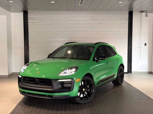 New 2026 Porsche Macan GTS AWD/4WD image 30
