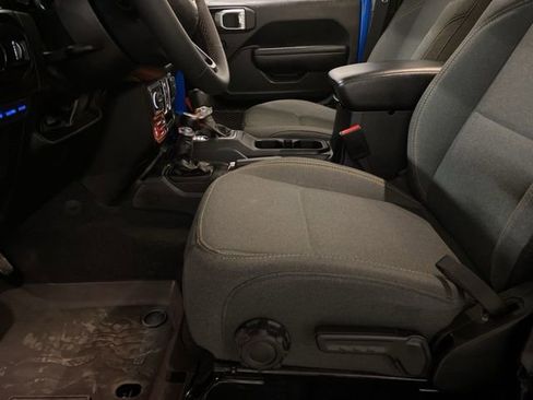 Used 2024 Jeep Wrangler Unlimited image 65